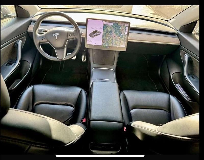 Usata Tesla Model 3 152 kW (208 CV) 2020 Grigio Berlina