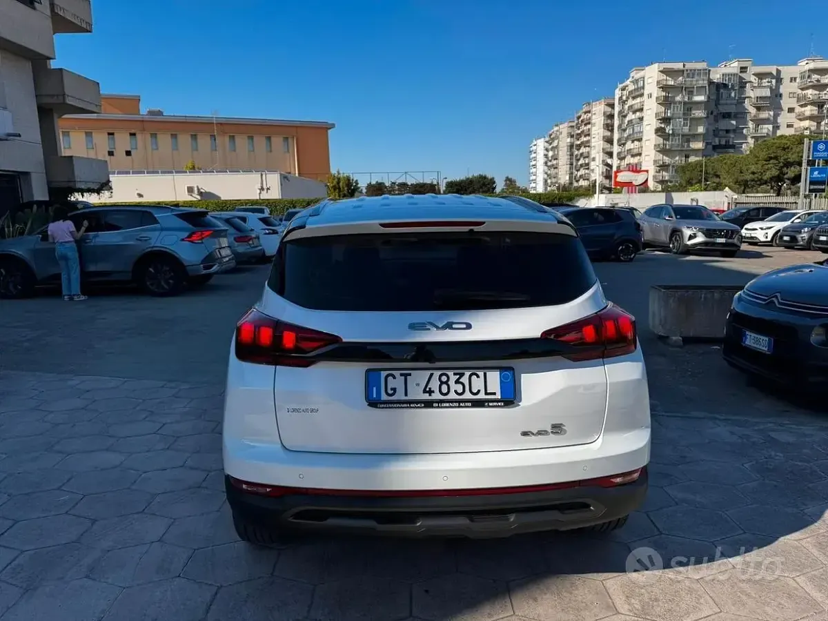 Usata EVO Evo 5 120 CV (88 kW) 2024 Bianco SUV