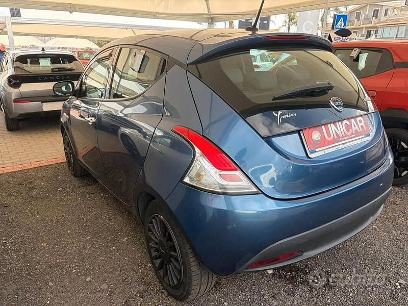 Usata Lancia Ypsilon Silver 70 CV (51 kW) 2022 Utilitaria