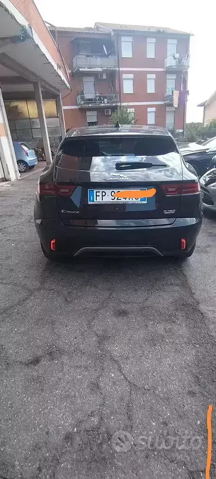 Usata Jaguar E-Pace 150 CV (110 kW) 2018 Nero SUV