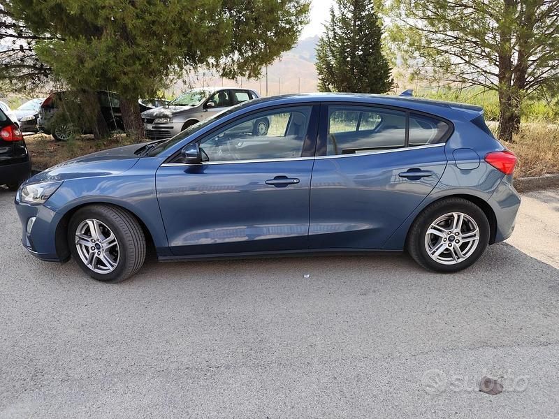 Usata Ford Focus 120 CV (88 kW) 2020 Blu Berlina
