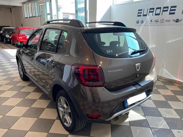Usata Dacia Sandero Stepway 90 CV (66 kW) 2018 Marrone