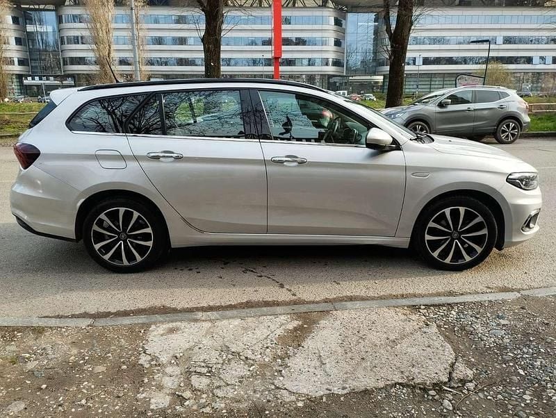 Usata Fiat Tipo Lounge 120 CV (88 kW) 2017 Argento Station wagon