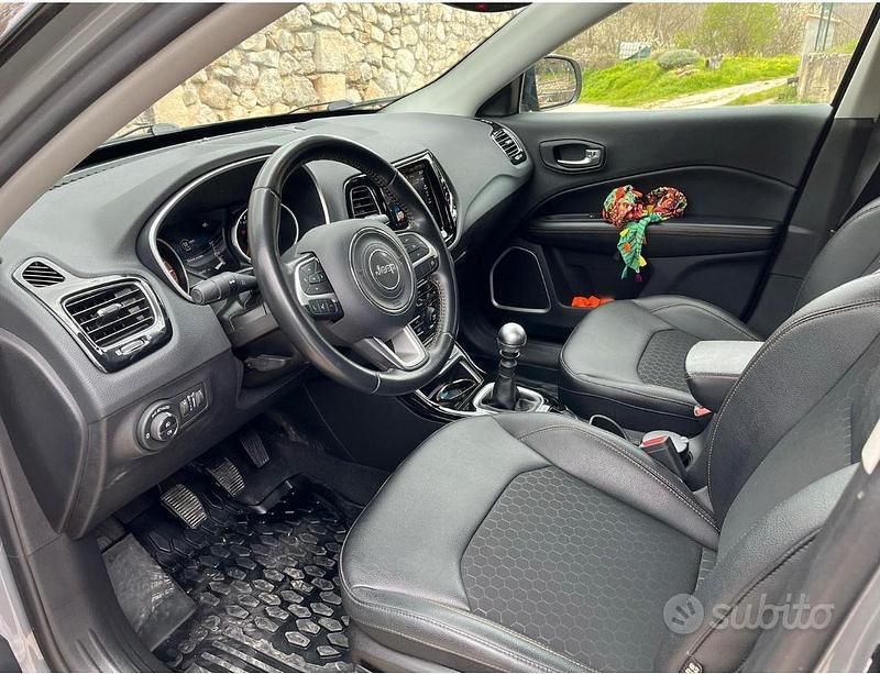 Usata Jeep Compass 120 CV (88 kW) 2020 Grigio SUV