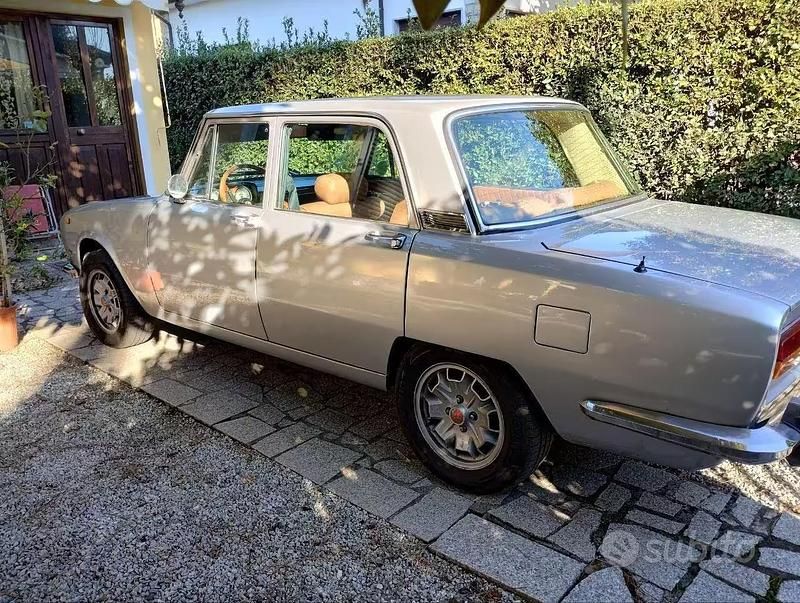 Usata Alfa Romeo 2000 1970 Berlina