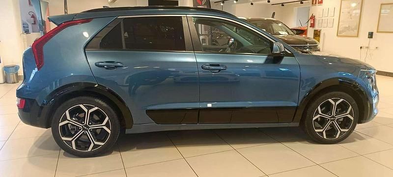Usata Kia Niro Style 141 CV (103 kW) 2022 Blu/azzurro SUV