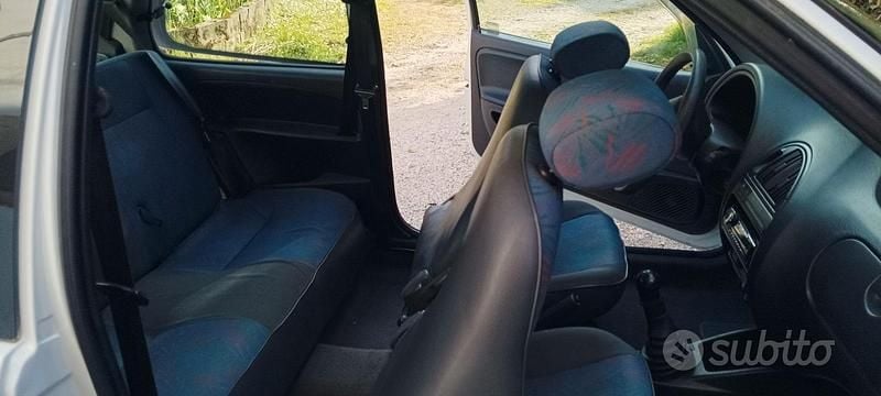 Usata Citroën Saxo 50 CV (36 kW) 1999 Bianco Utilitaria