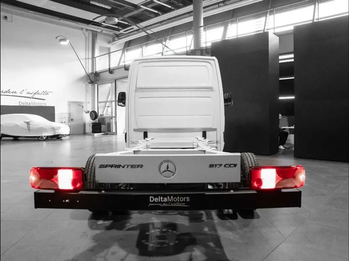 Nuova Mercedes Sprinter 2026 Bianco artico Furgone