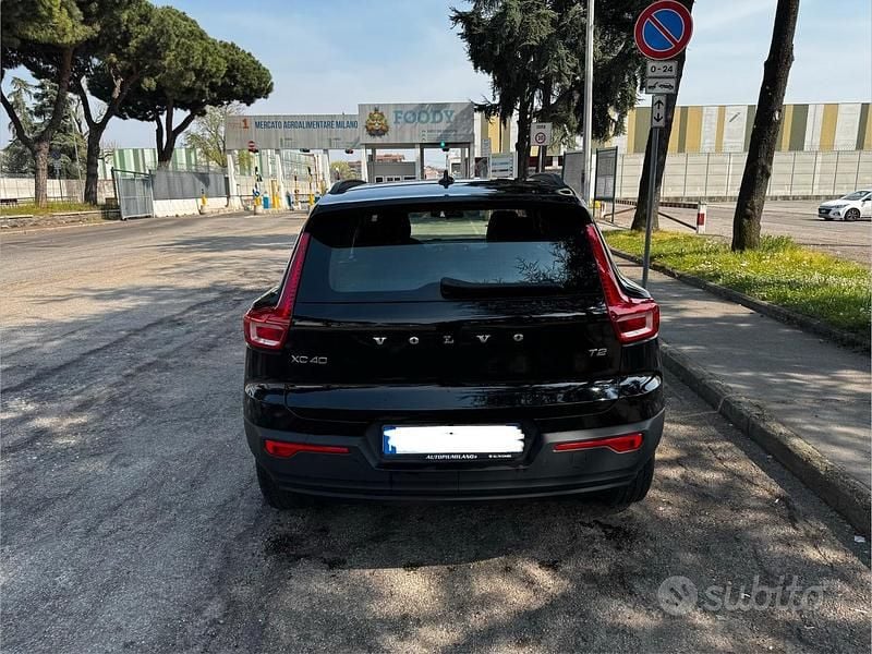 Usata Volvo XC40 Momentum 2020 Nero SUV