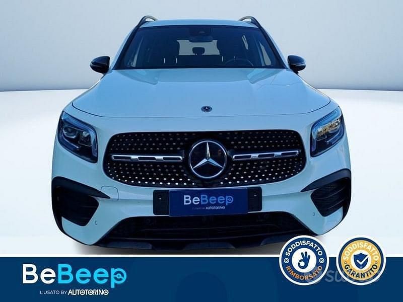 Usata Mercedes GLB200 Premium 150 CV (110 kW) 2022 Bianco pastello SUV