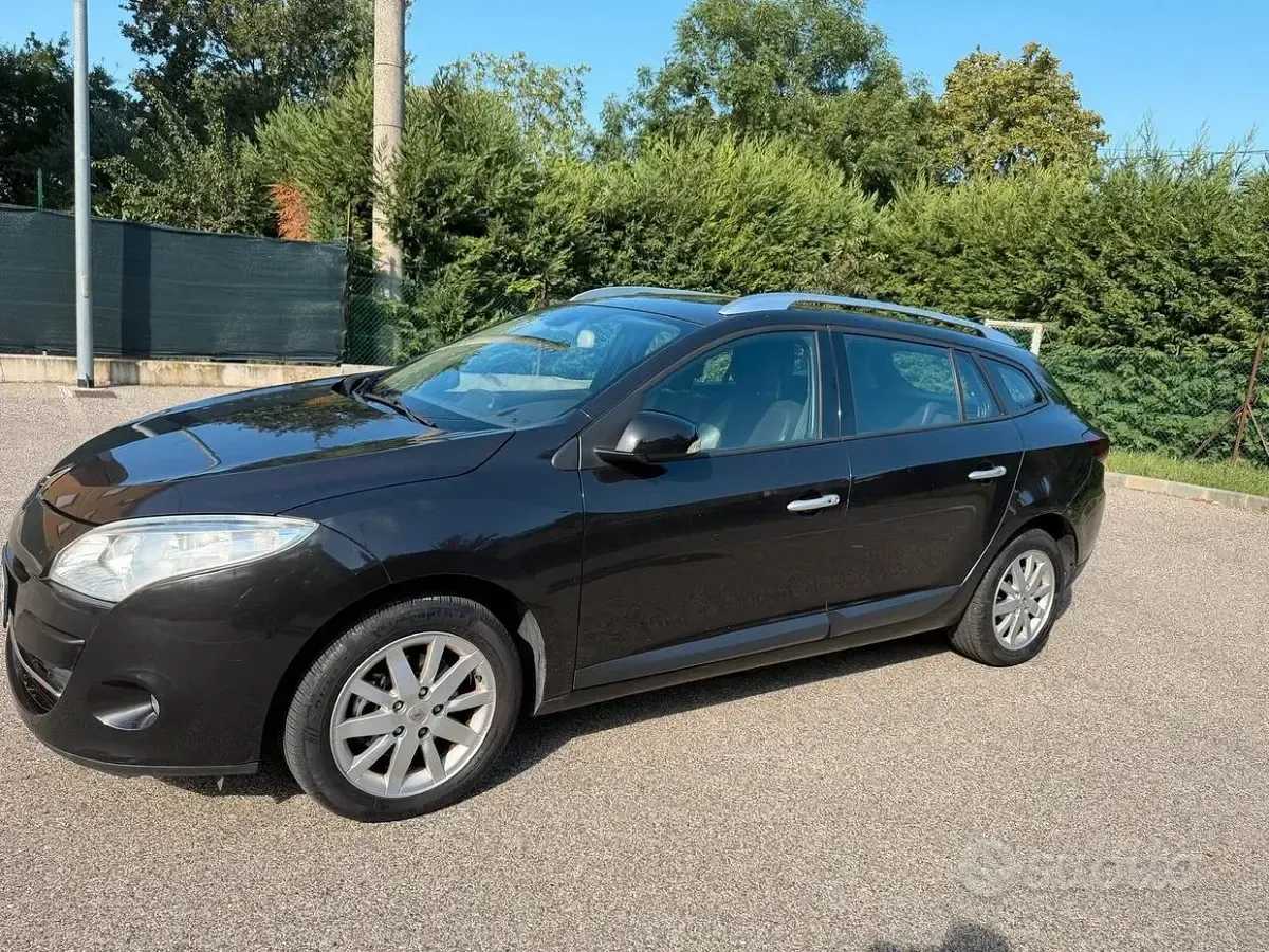 Usata Renault Mégane GrandTour 110 CV (80 kW) 2010 Nero Station wagon