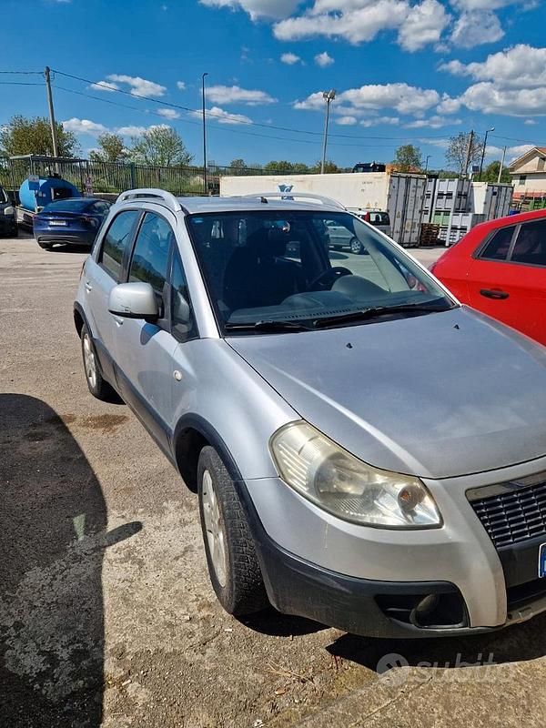 Grigio Usata 2008 Fiat Sedici SUV | 2500 € - Immagine 1/4
