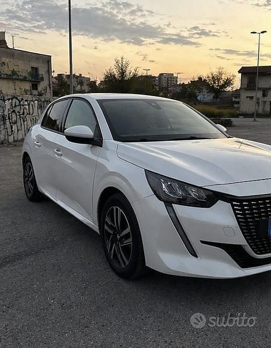 Usata Peugeot 208 Allure 75 CV (55 kW) 2021 Utilitaria