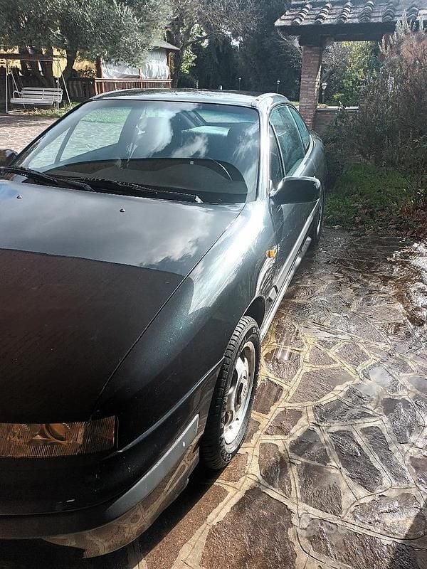 Usata Opel Calibra 150 CV (110 kW) 1992 Nero Coupé