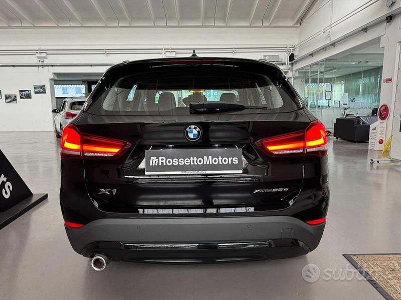 Usata BMW X1 Advantage 125 CV (91 kW) 2021 Nero SUV