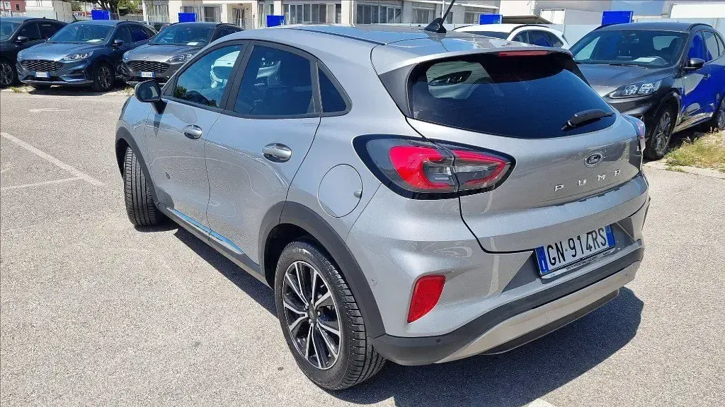 Usata Ford Puma Titanium 125 CV (91 kW) 2023 Solar yellow (metallizzato) SUV