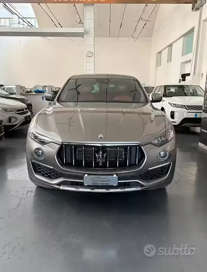 Usata Maserati Levante GranLusso 275 CV (202 kW) 2019 Grigio SUV