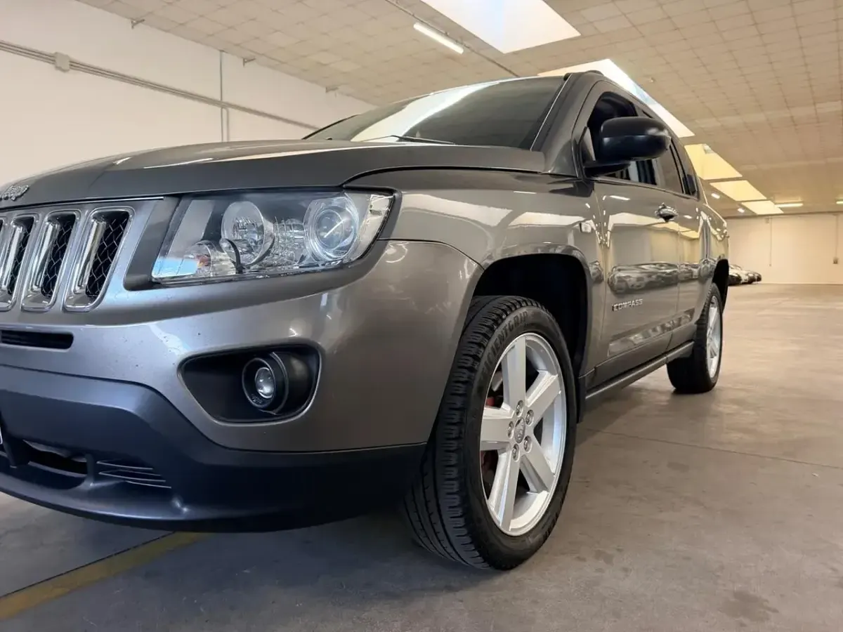 Usata Jeep Compass Limited 163 CV (119 kW) 2011 Grigio SUV
