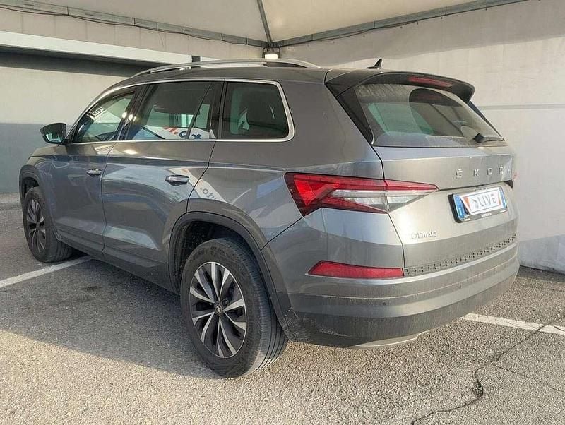Käytetty Skoda Kodiaq Style 150 HP (110 kW) 2024 Harmaa Katumaasturi