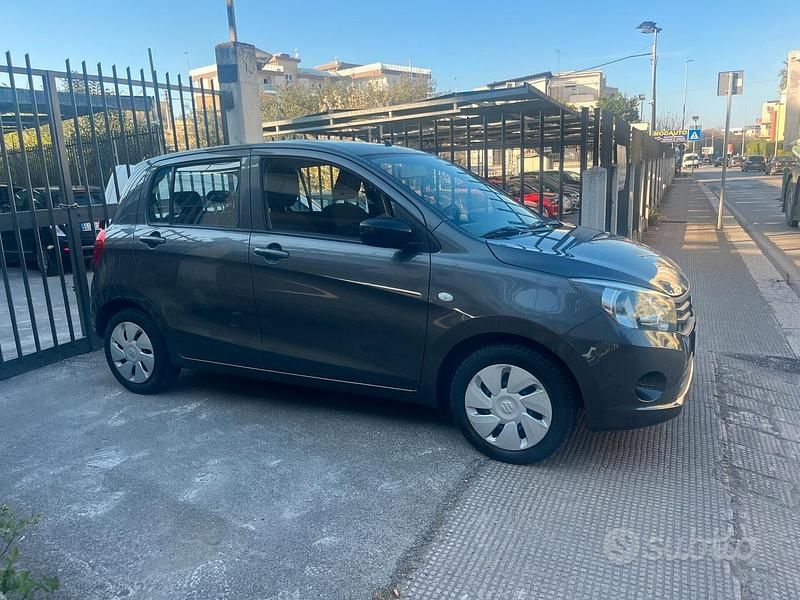 Second-hand Suzuki Celerio Style 68 CP (50 kW) 2015 Gri Hatchback