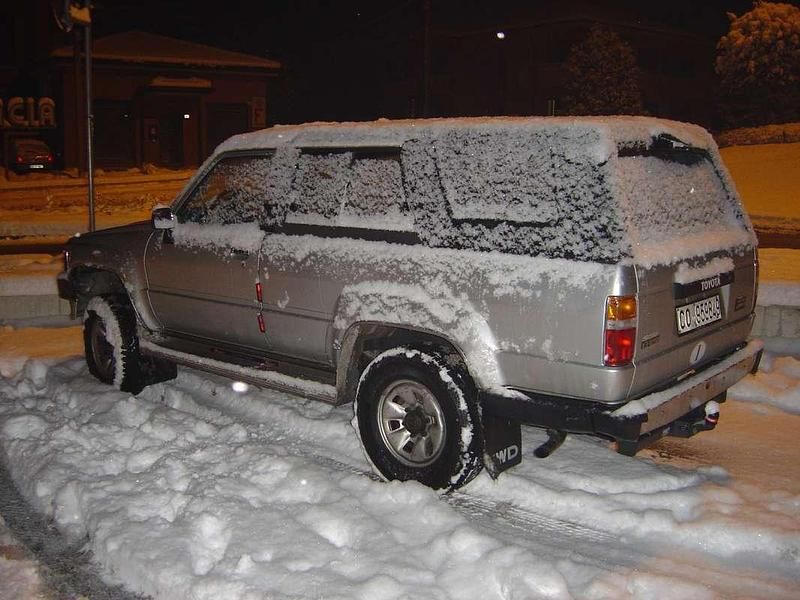 Usata Toyota 4 Runner 110 CV (80 kW) 1986 Argento SUV