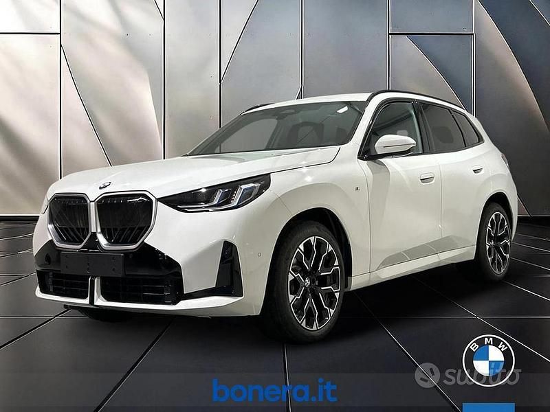 Bianco Nuova 2025 BMW X3 M Sport SUV | 68.200 € (Ottimo prezzo) - Immagine 1/4