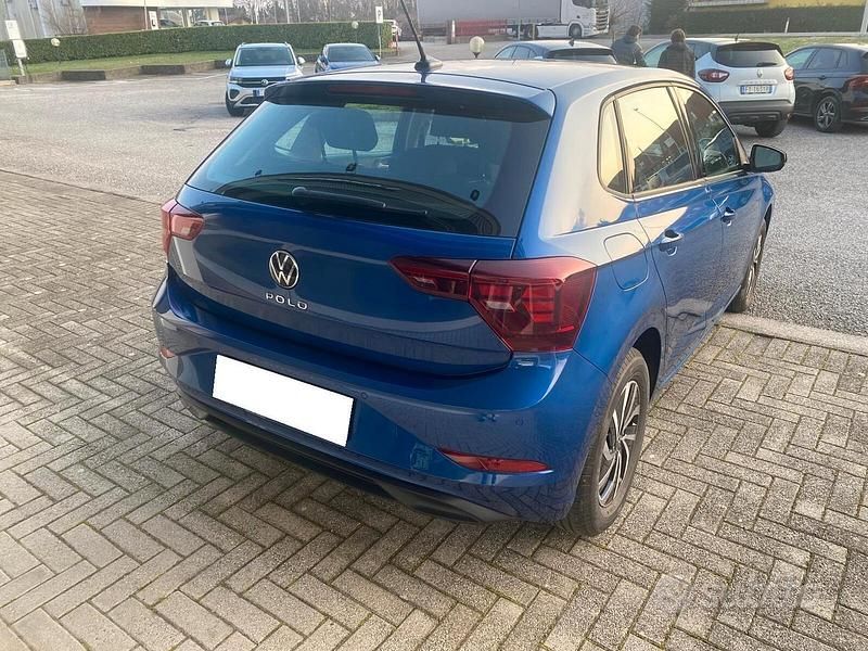 Usata VW Polo Life 95 CV (69 kW) 2025 Blu Utilitaria