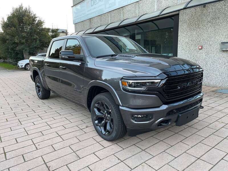 Usata RAM 1500 401 CV (294 kW) 2024 Granite met. Pick-up