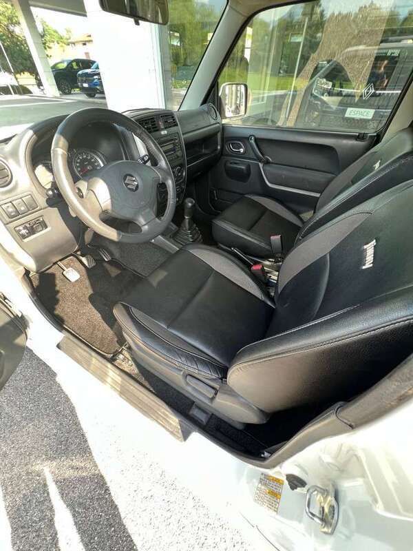 Usata Suzuki Jimny 86 CV (63 kW) 2014 Bianco SUV