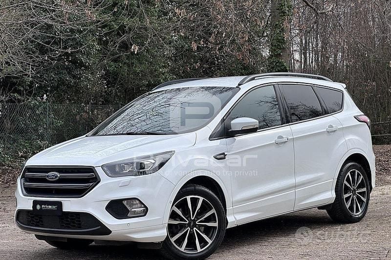 Usata Ford Kuga ST-Line 120 CV (88 kW) 2017 Bianco SUV