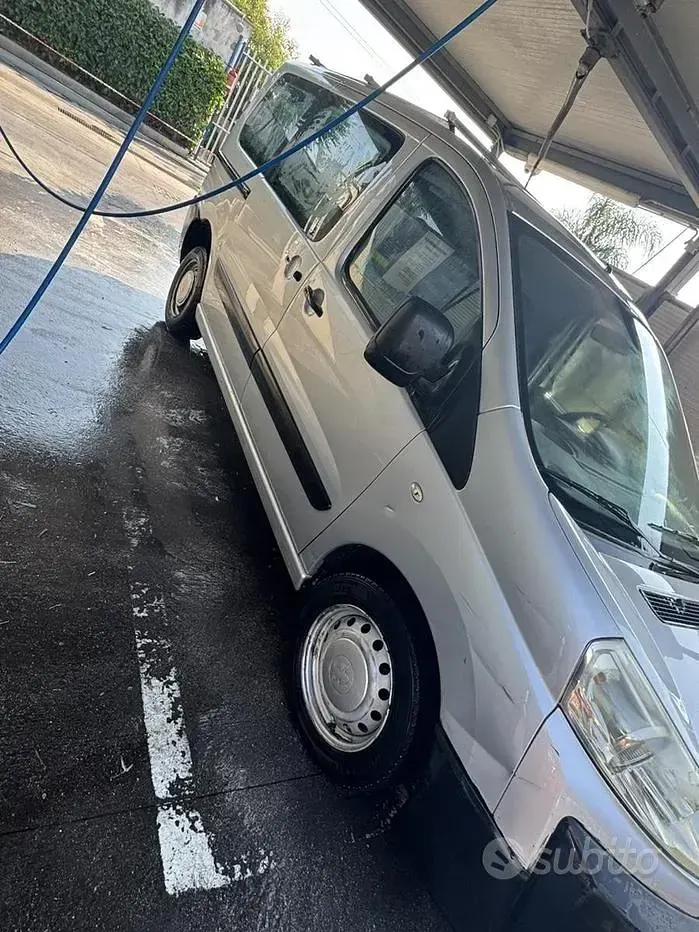 Usata Peugeot Expert 120 CV (88 kW) 2007 Grigio Furgone