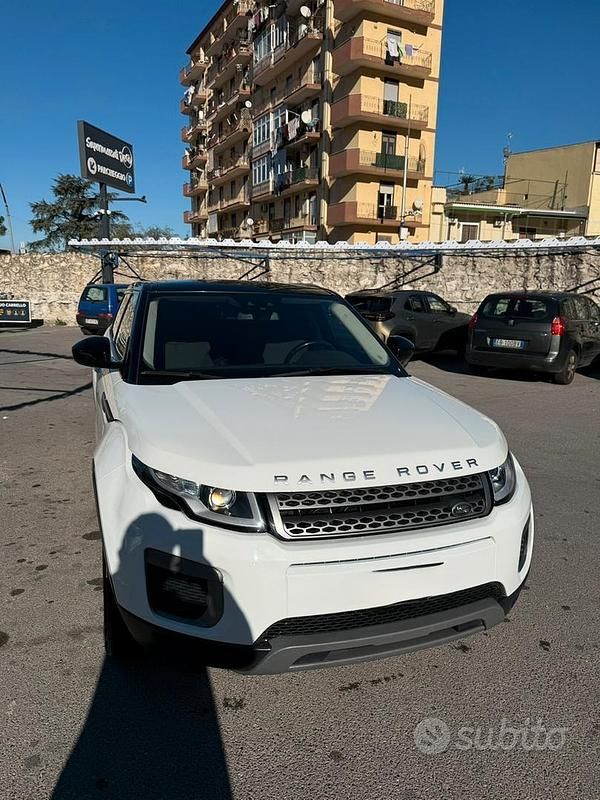 Bianco Usata 2015 Land Rover Range Rover evoque Station wagon | 15.000 € (Buon prezzo) - Immagine 1/4