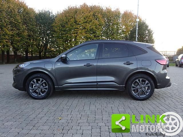 Usata Ford Kuga ST-Line 225 CV (165 kW) 2023 Magnetic grey SUV