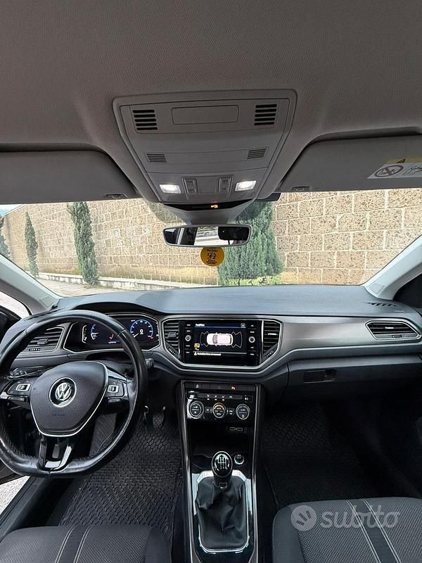Usata VW T-Roc 119 CV (87 kW) 2018 SUV