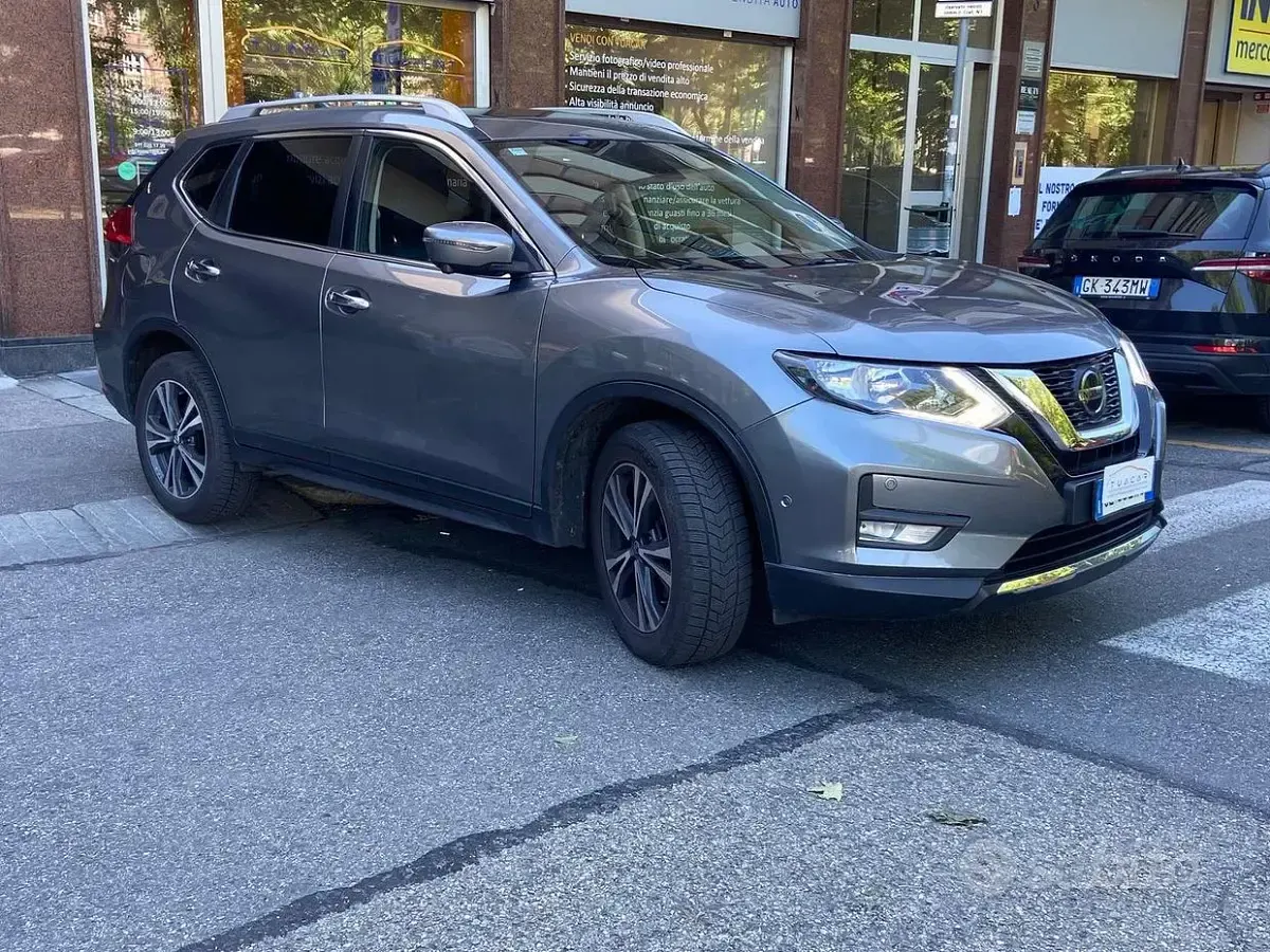 Begagnad Nissan X-Trail N-Connecta 150 HK (110 kW) 2021 Grå SUV