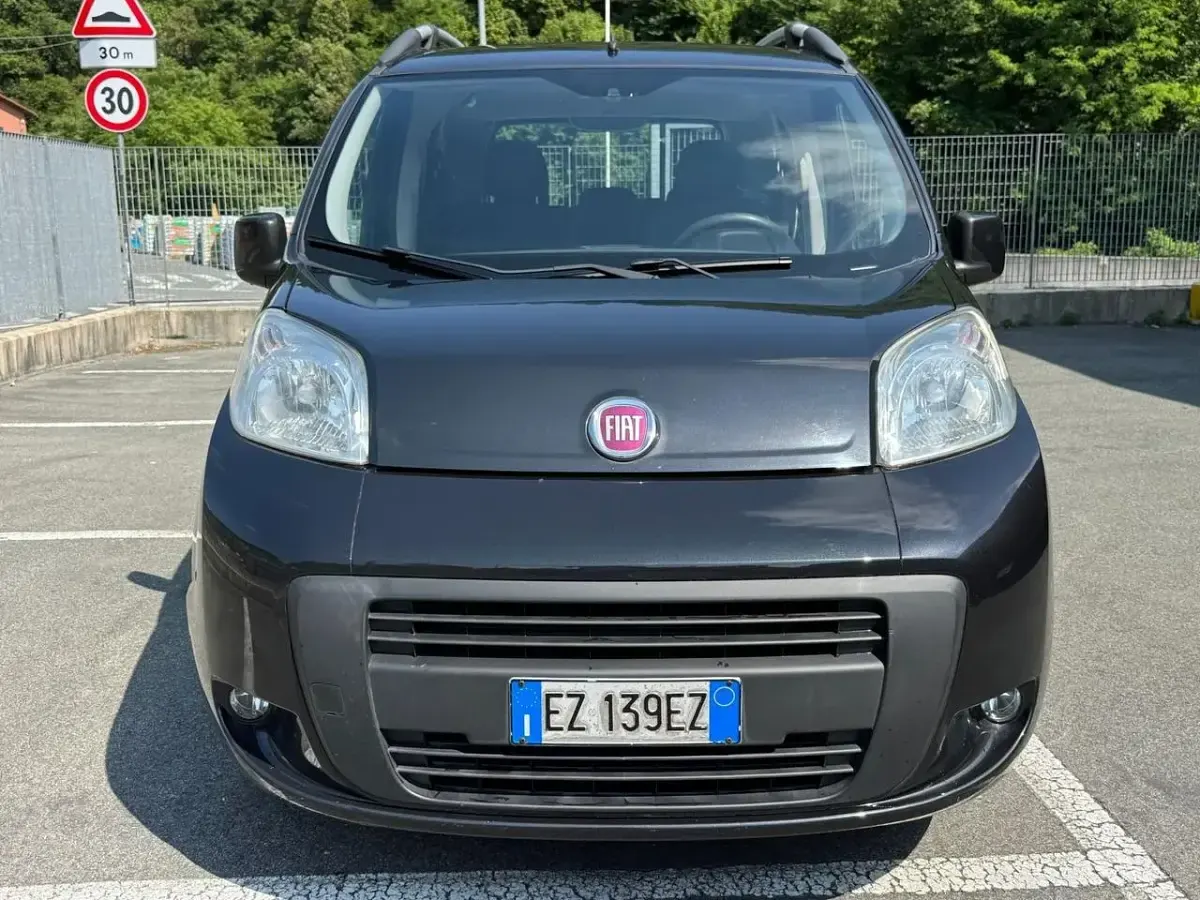 Usata Fiat Qubo Dynamic 75 CV (55 kW) 2015 Nero Monovolume