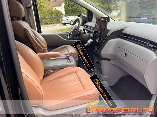 Usata Hyundai Staria 177 CV (130 kW) 2022 Nero Monovolume
