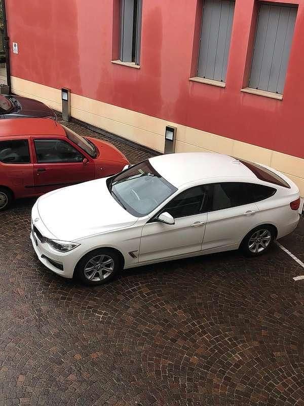 Usata BMW 320 Gran Turismo 184 CV (135 kW) 2013 Berlina