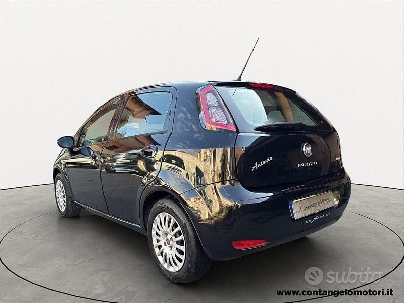 Usado Fiat Punto Street 75 CV (55 kW) 2014 Negro Utilitario