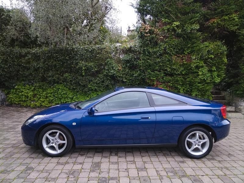 Usata Toyota Celica 142 CV (104 kW) 2000 Blu Coupé