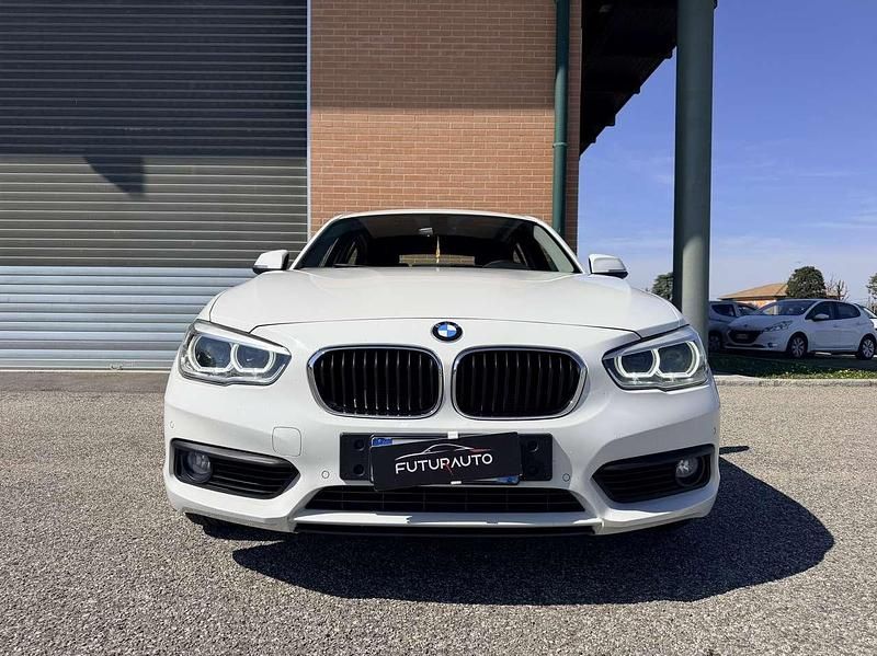 Usata BMW 120 Advantage 190 CV (139 kW) 2016 Bianco Utilitaria