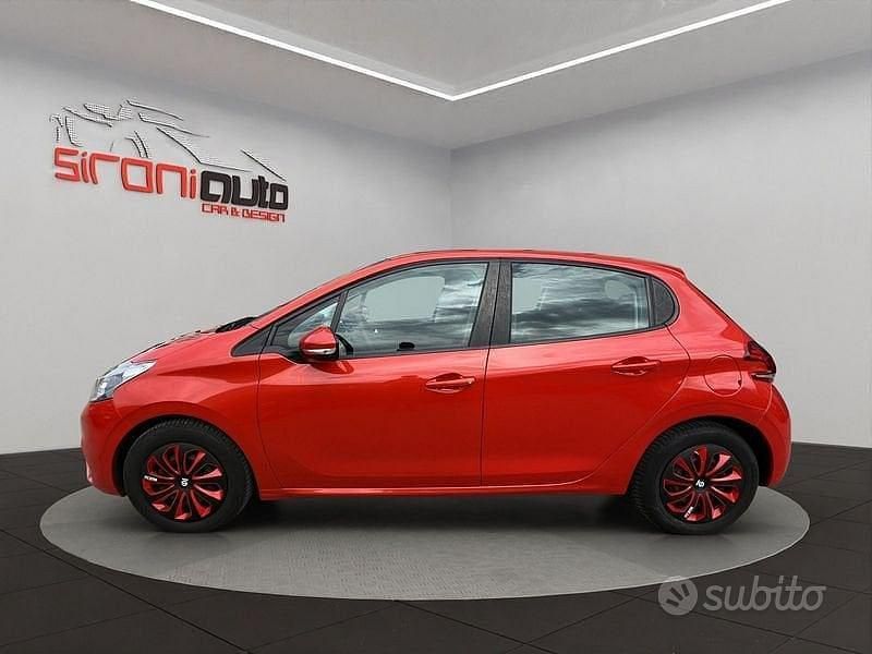 Usata Peugeot 208 Active 83 CV (61 kW) 2019 Arancione Utilitaria