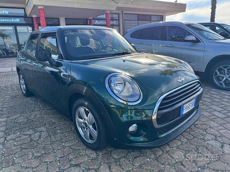 Occasion Mini Cooper D Hype 116 ch (85 kW) 2017 Vert Citadine