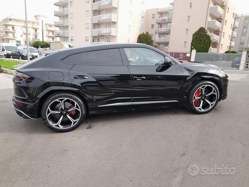 Usata Lamborghini Urus 650 CV (478 kW) 2020 SUV