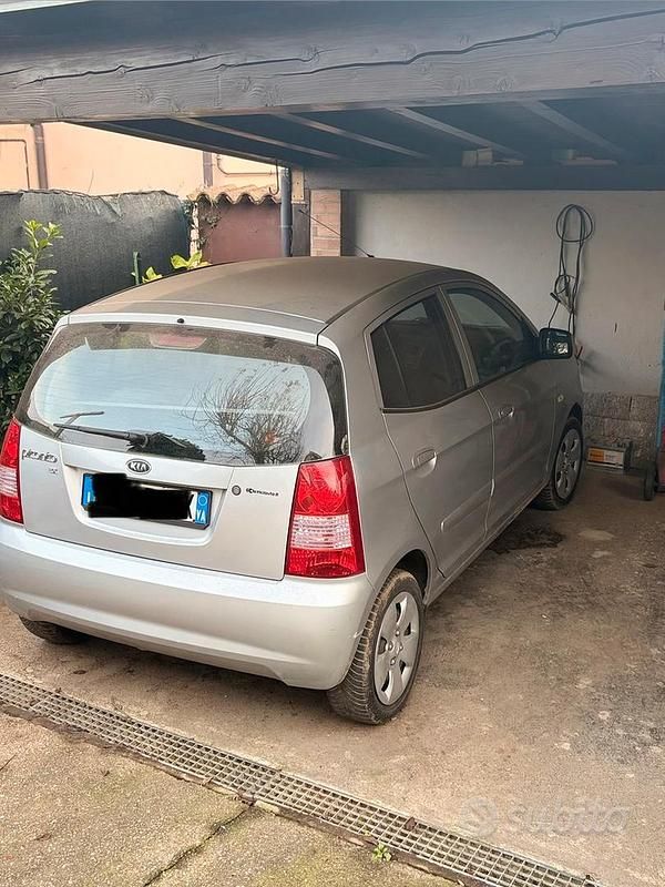 Grigio Usata 2006 Kia Picanto Due volumi | 2000 € - Immagine 1/4
