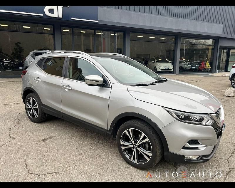 Usata Nissan Qashqai N-Connecta 140 CV (102 kW) 2019 Grigio SUV