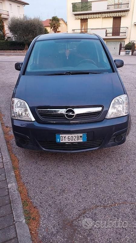 Usata Opel Meriva Club 75 CV (55 kW) 2009 Blu/azzurro Monovolume