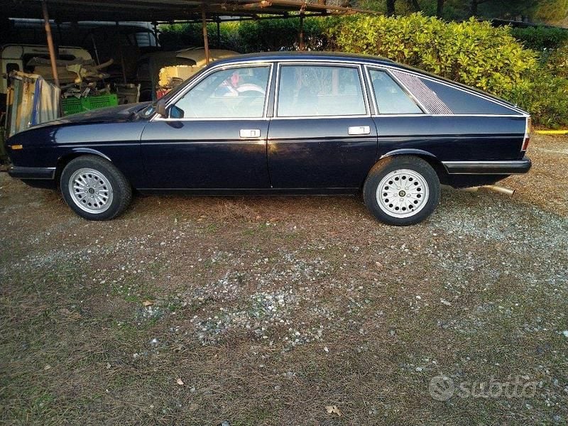 Usata Lancia Gamma 140 CV (102 kW) 1980 Blu Berlina