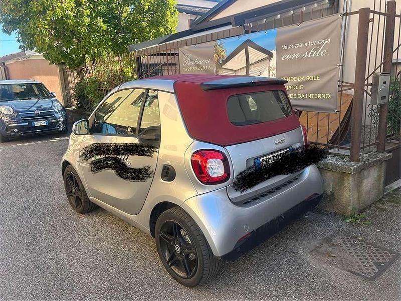 Usata Smart ForTwo Electric Drive 41 kW (56 CV) 2021 Grigio Cabrio