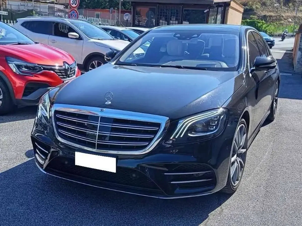 Usata Mercedes S560 Premium Plus 469 CV (344 kW) 2018 Nero ossidiana metallizzato Berlina
